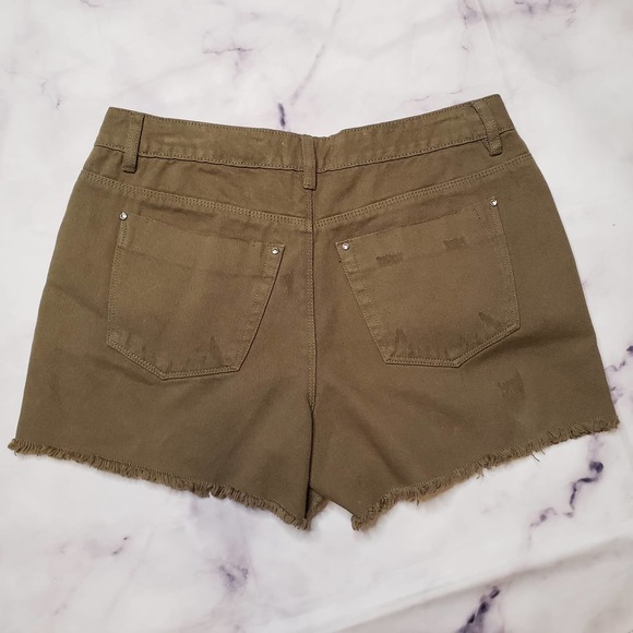 A LOVES A distressed fringe shorts 27 - Picture 6 of 9